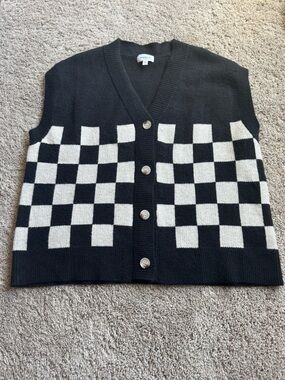 Anniewear Black & White Checkered Knit Sweater Vest Medium